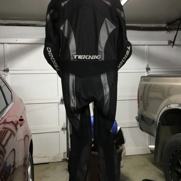 Technic race suit - Picture 3 of 3